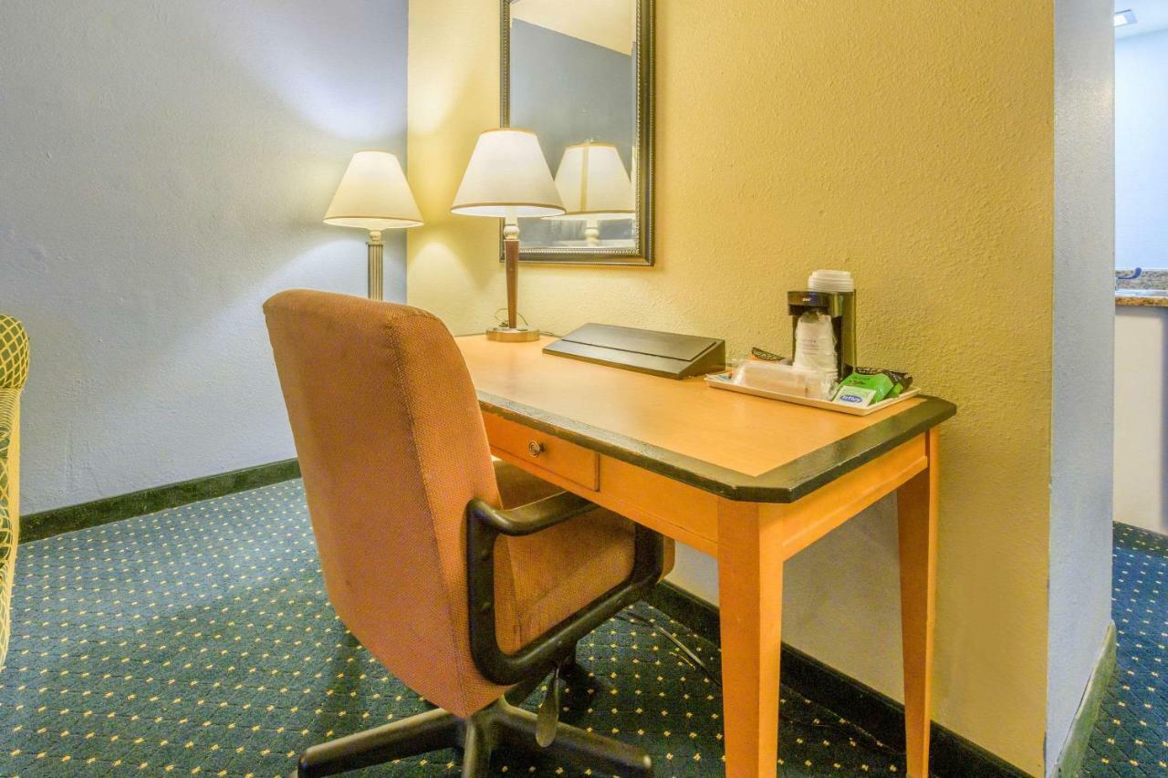 Aire Hotel Lebanon Hershey Экстерьер фото
