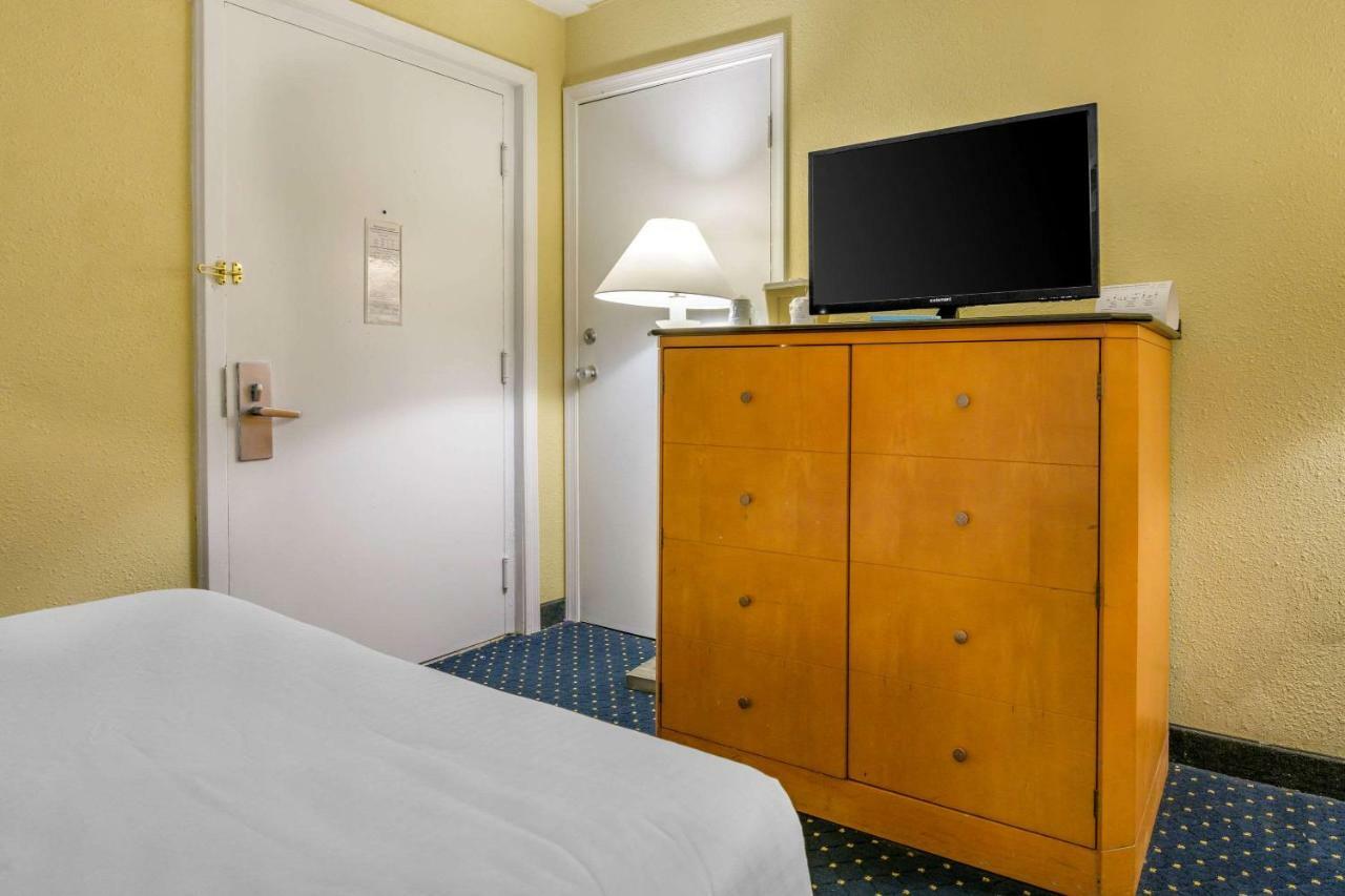 Aire Hotel Lebanon Hershey Экстерьер фото